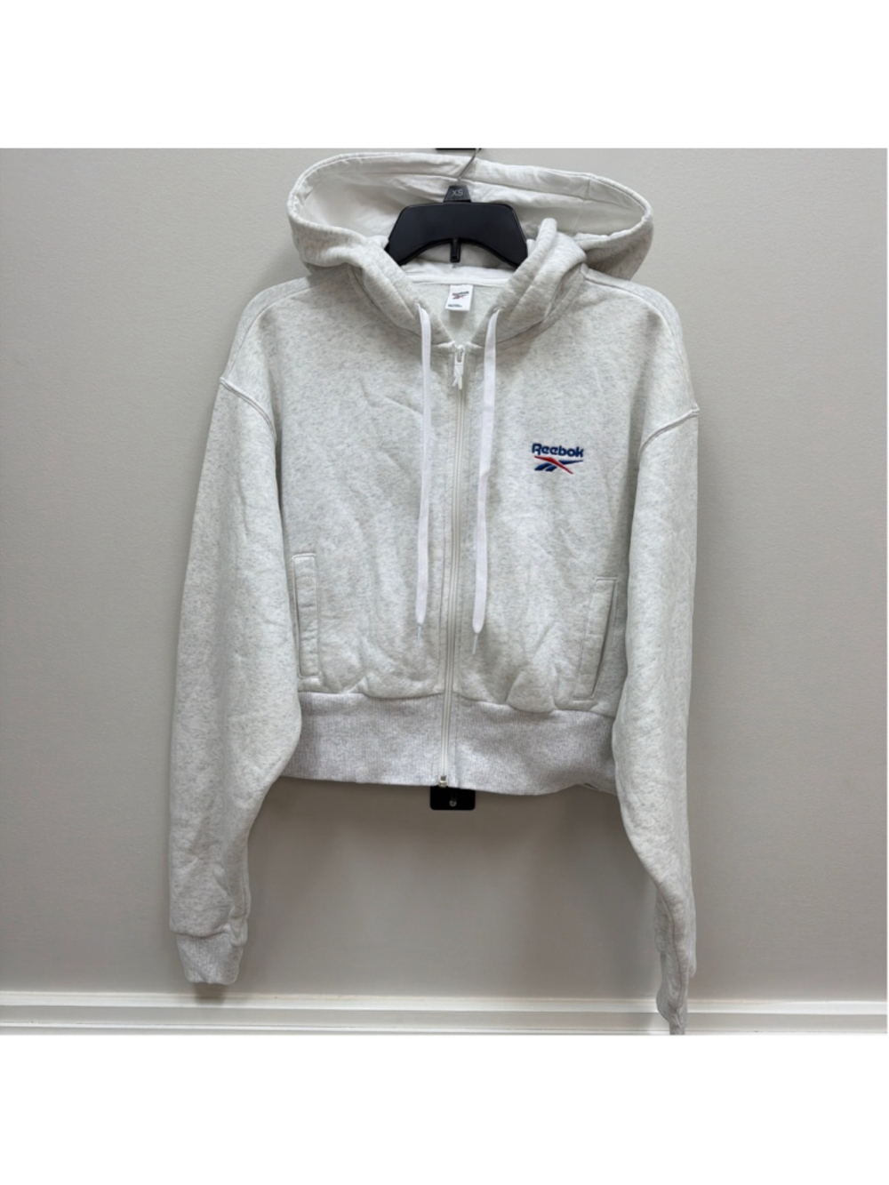 Reebok Classic Cropped Full Zip Hoodie Sz Small! - Picture 2 of 9